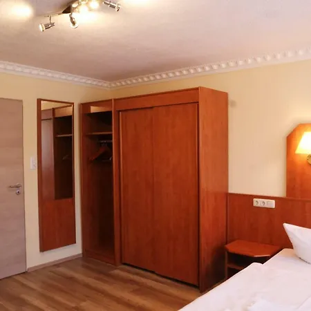 Värdshus Gaststaette Schwenksaal