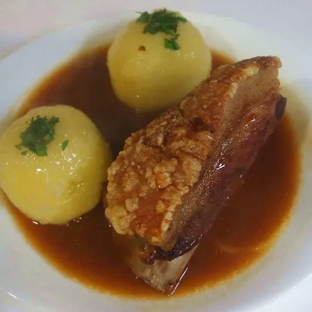 Gaststaette Schwenksaal Värdshus *