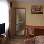 Fogadó Gaststaette Schwenksaal