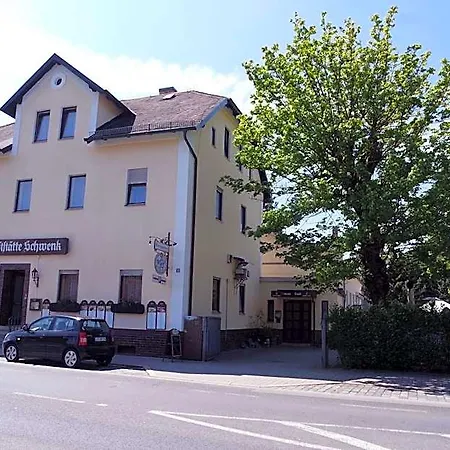 Gaststaette Schwenksaal Värdshus *