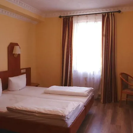 Gaststaette Schwenksaal Inn